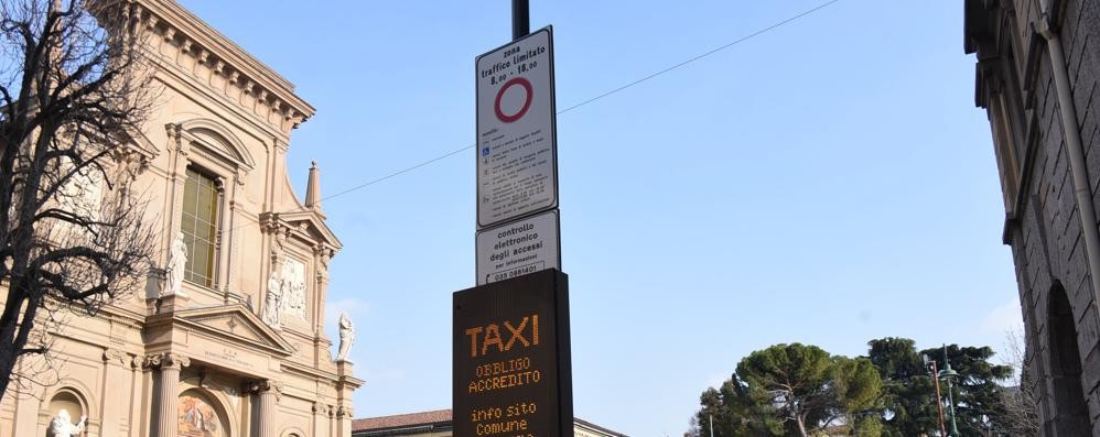 Siamo la città delle multe (le Ztl hanno fatto una strage)