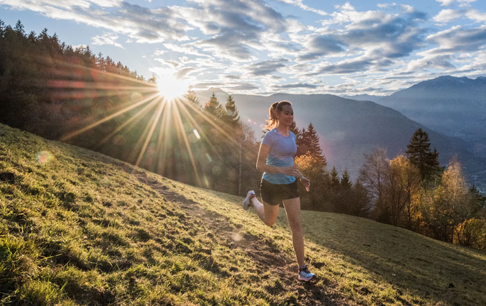 Ora alzatevi da tavola e fate sport! (aiuta pure a dormire meglio)