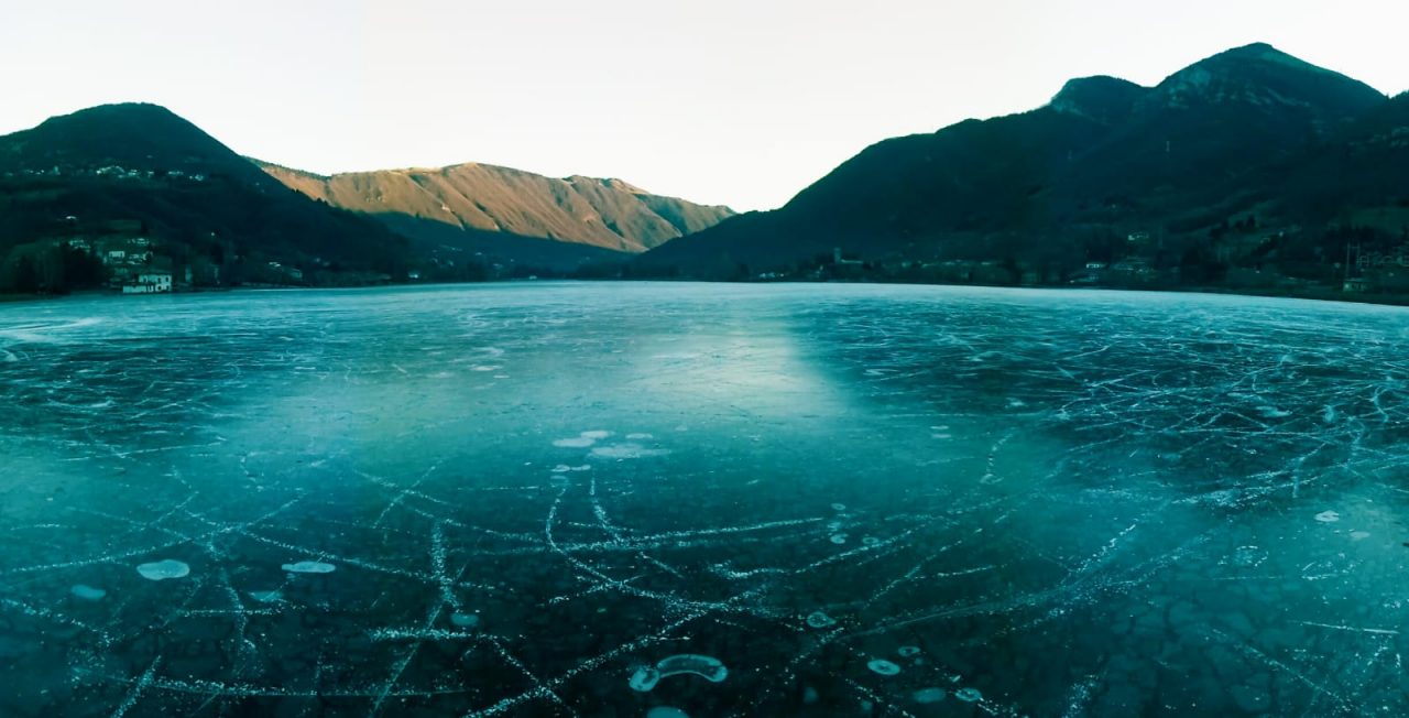 Sul ghiaccio del lago di Endine – Francesco Meli