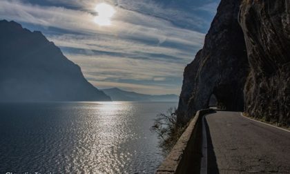 Sulle rive del lago a Riva di Solto - Claudio Tonsi
