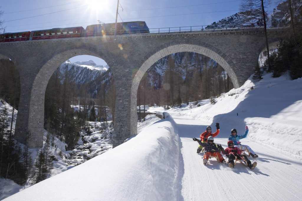 #AmicidellaNeve, slittata a Bergün