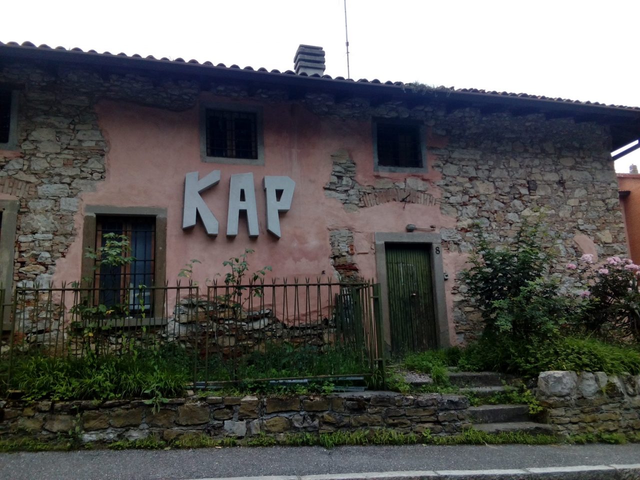 Assemblea sul futuro della Ponchia «Ma quindi adesso ci sgomberate?»
