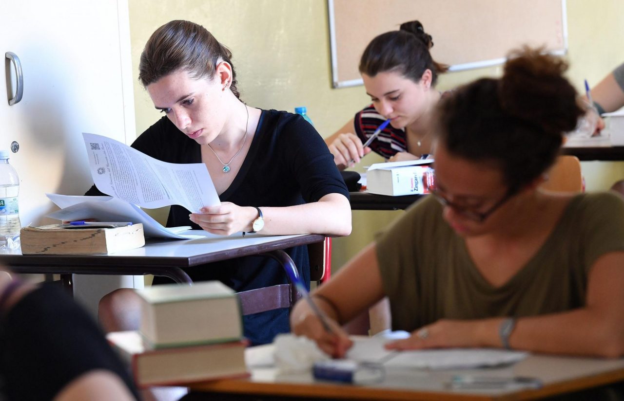 Cose da sapere sulla Maturità 2024: il tema di italiano e le materie della seconda prova