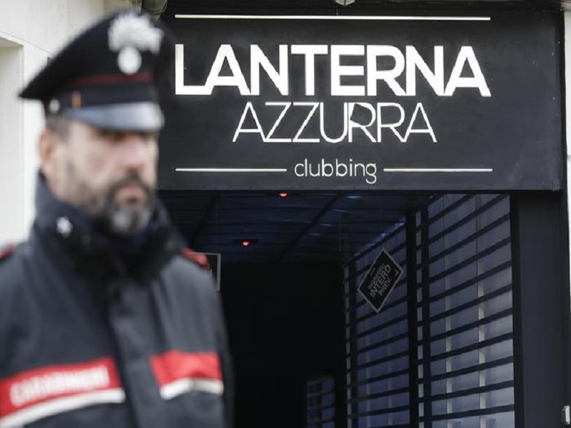 Cinque notizie che non lo erano Gli sciacalli della strage di Corinaldo