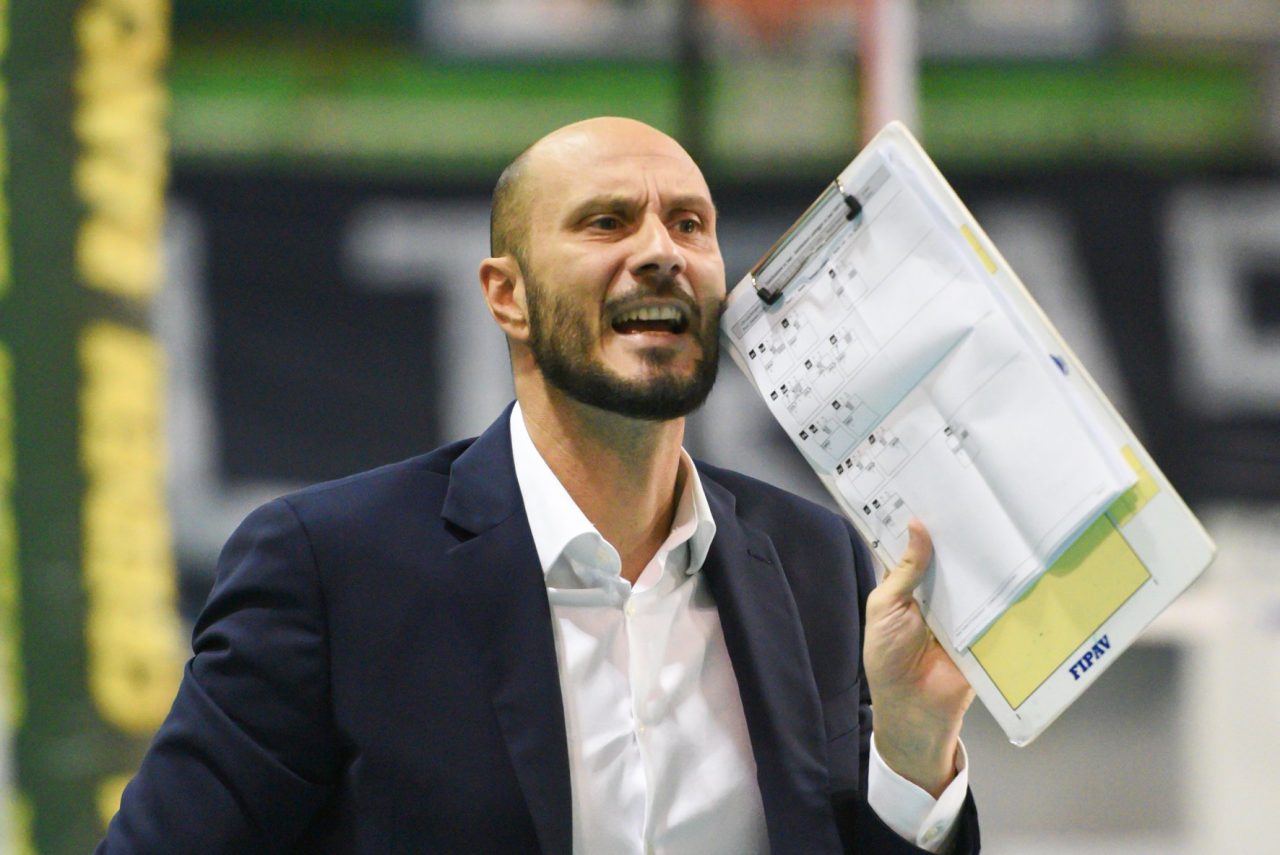 Olimpia, testa già alla finalissima? Con l’ultima in classifica brutto ko