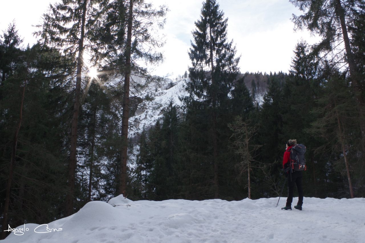 Neve e riflessi salendo all’Alpe Corte – Angelo Corna