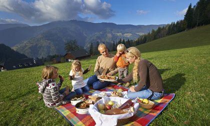 Dolcemente viaggiare, senza fretta Lodi al turismo rurale e sostenibile