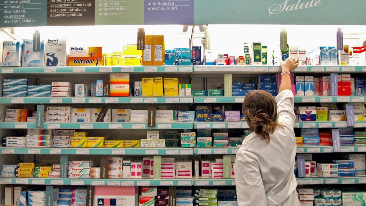 Paura coronavirus, mascherine e Amuchina esaurite nelle farmacie