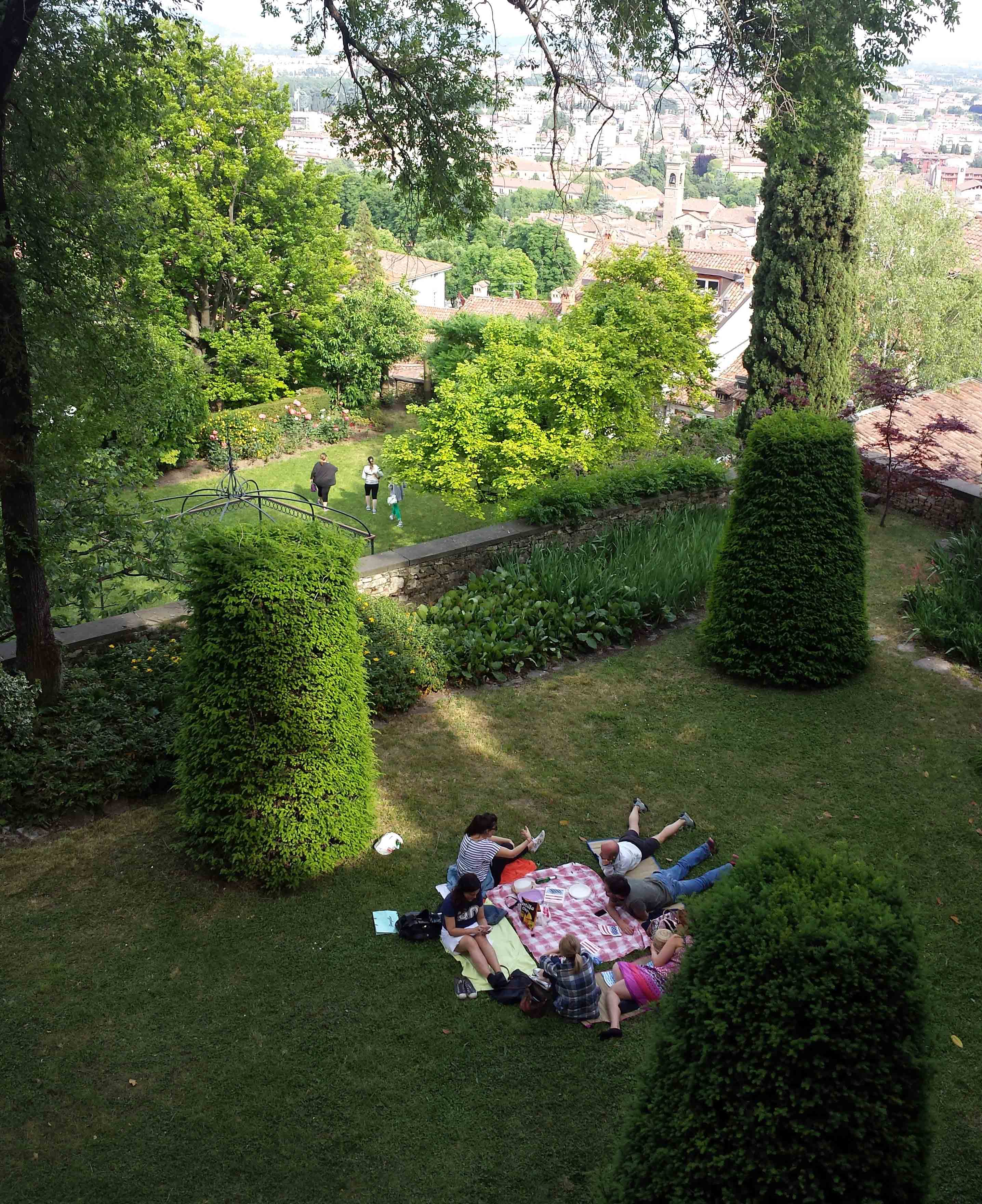 36078944_pic-nic-parco-palazzo-moroni