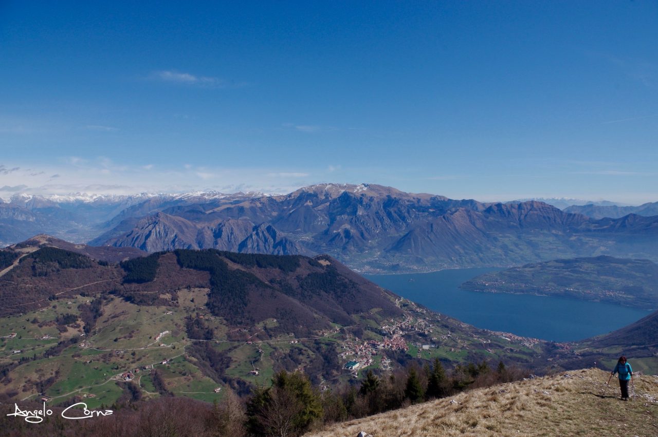 Il lago d’Iseo dal Monte Bronzone – Angelo Corna