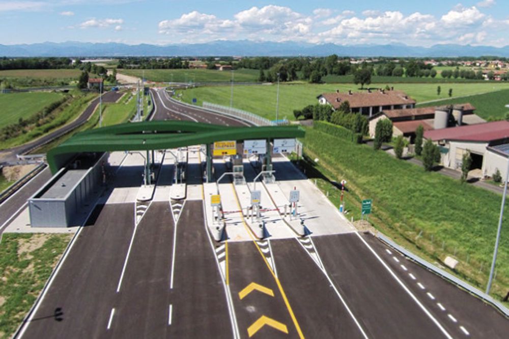 Nuove strade, allarme di Coldiretti «L’asfalto si mangia il nostro futuro»
