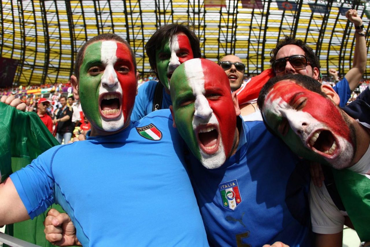 Il cafonomentro del gioco del calcio Tra fantallenatori e scaramanzia