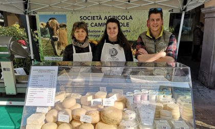 Franca è tornata in Piazza Pontida Ma i formaggi li fanno tre ragazzi