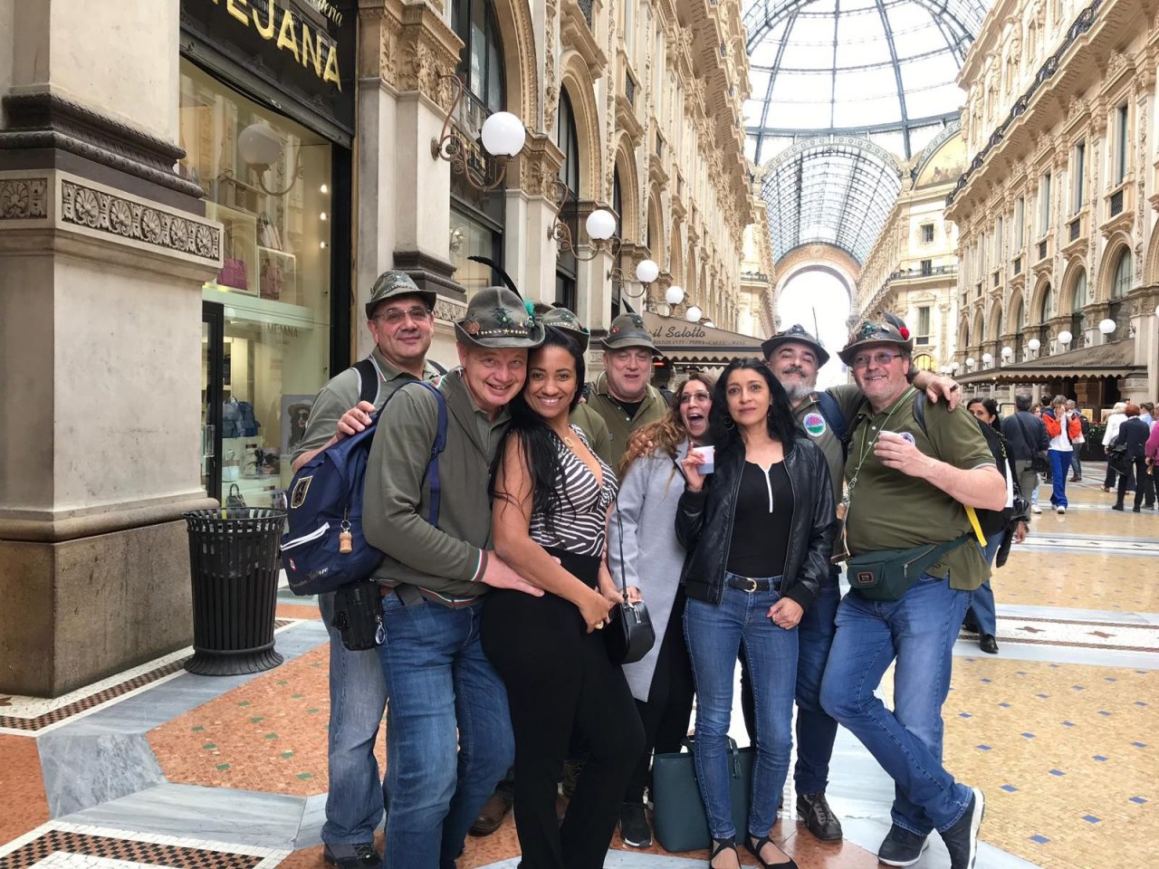 Ma quale #MeToo e femminismo Per gli Alpini siamo tutte regine