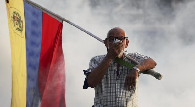 Che cosa succede in Venezuela (e chi si muove dietro le quinte)