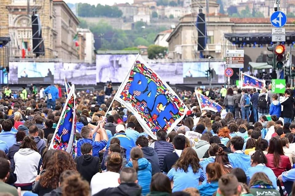 Il grazie di Olivero a Bergamo per quei ventimila giovani in piazza