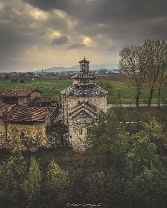 San Tomè e nuvole – Roberto Manighetti