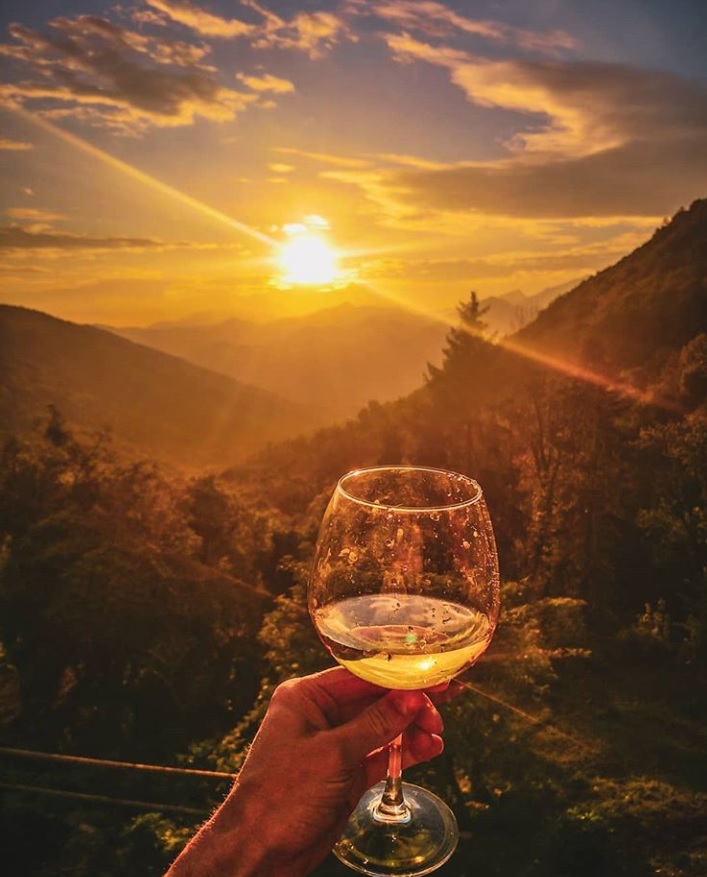 Un brindisi alla bellezza – Enrico Azzola