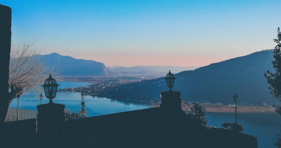 Una terrazza sul lago a Sarnico – Andrey