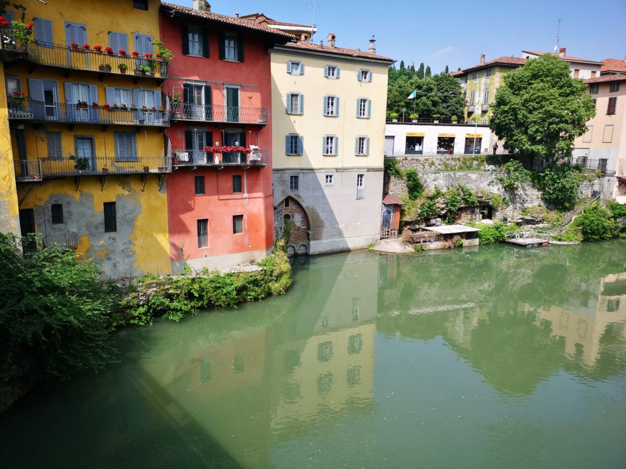 Ponte San Pietro, il brutto presente di un paese davvero bellissimo