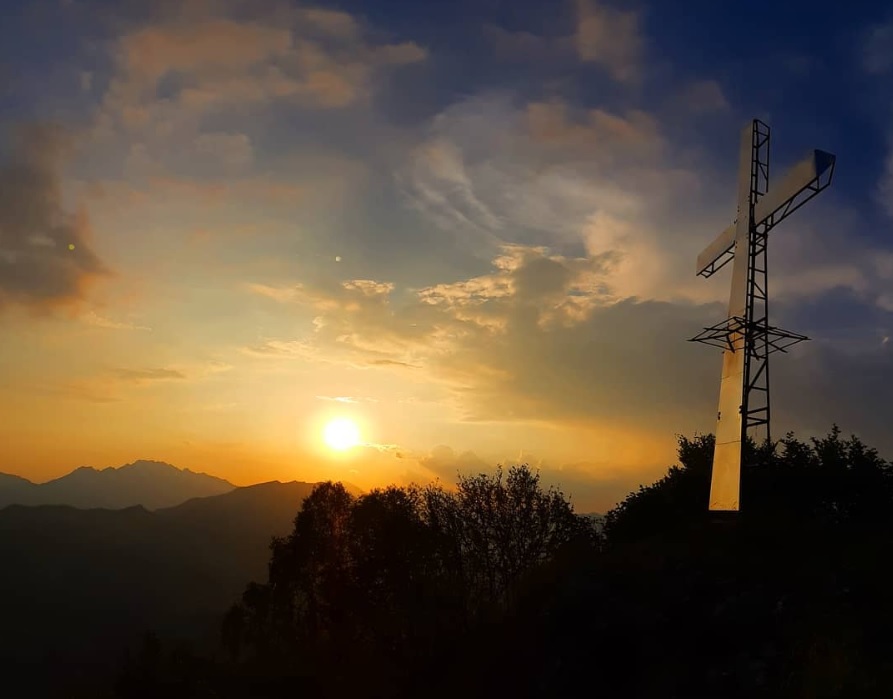 Esplosione di sole sul Monte Coren – Luca Rota