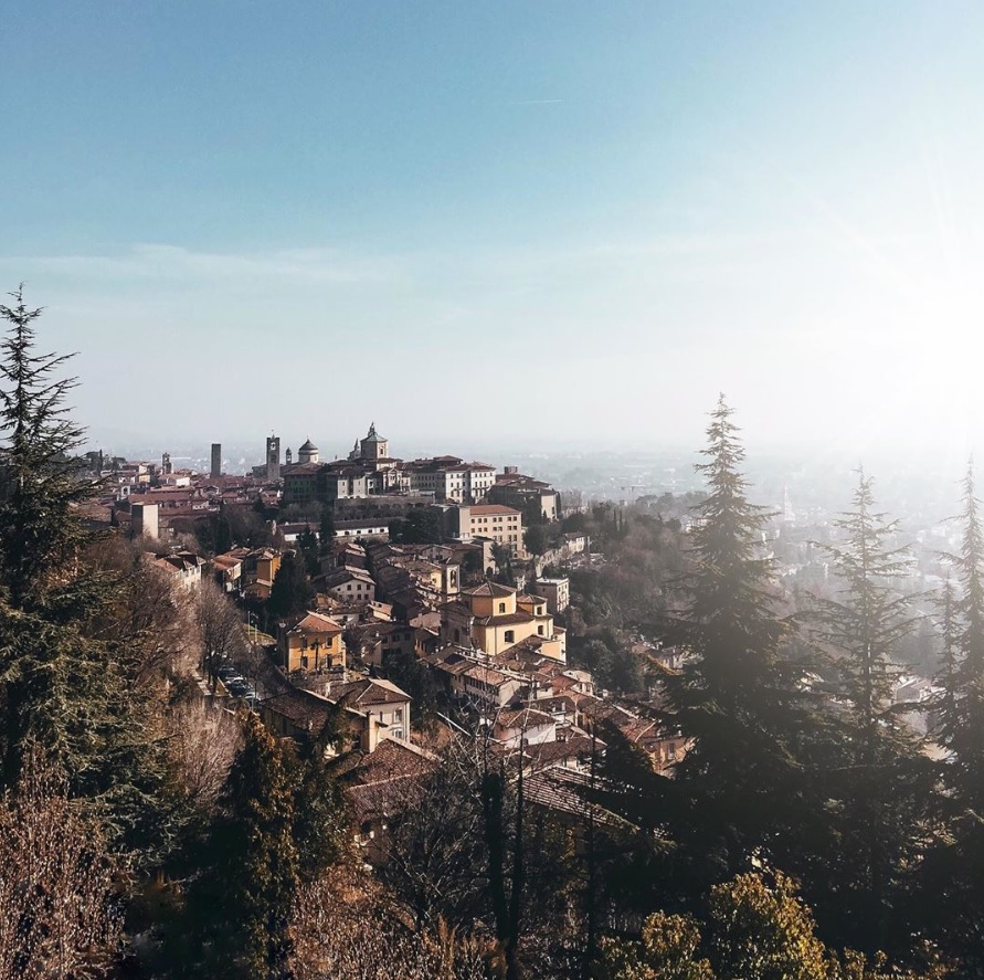 Il sole bacia la bellezza – Elena Berlusconi