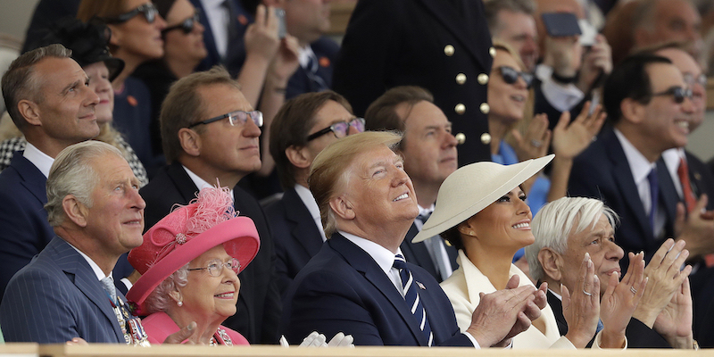 Lo sbarco di Trump in Normandia con lo scopo di azzoppare l’Europa