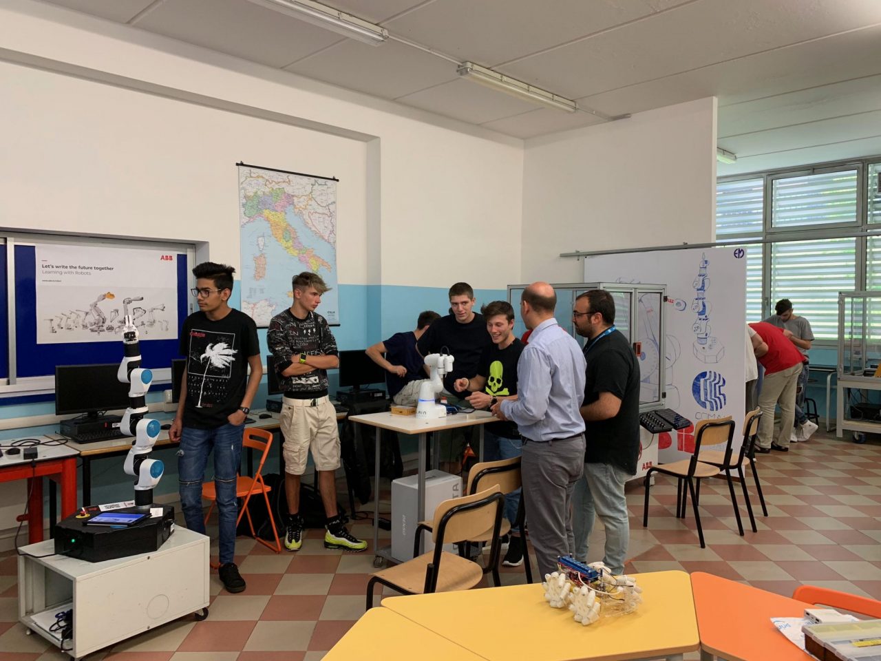 Al Majorana sono ancora a scuola E il merito è tutto dei robot