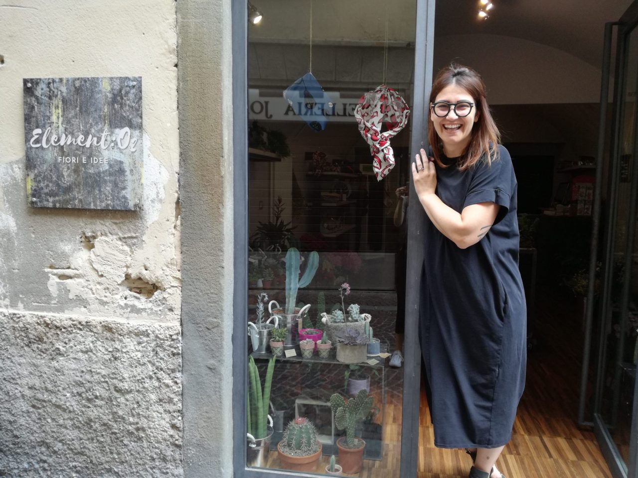 Daniela e un negozio pieno di idee per fare rifiorire la amata Alzano