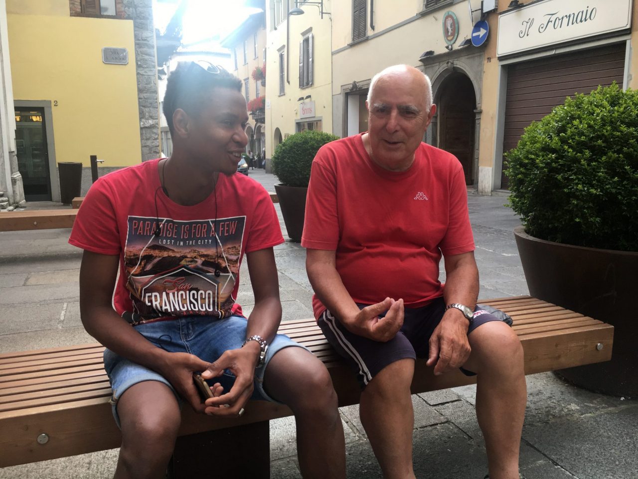 Demba e Gaetano, quasi amici E altre belle storie ad Albino