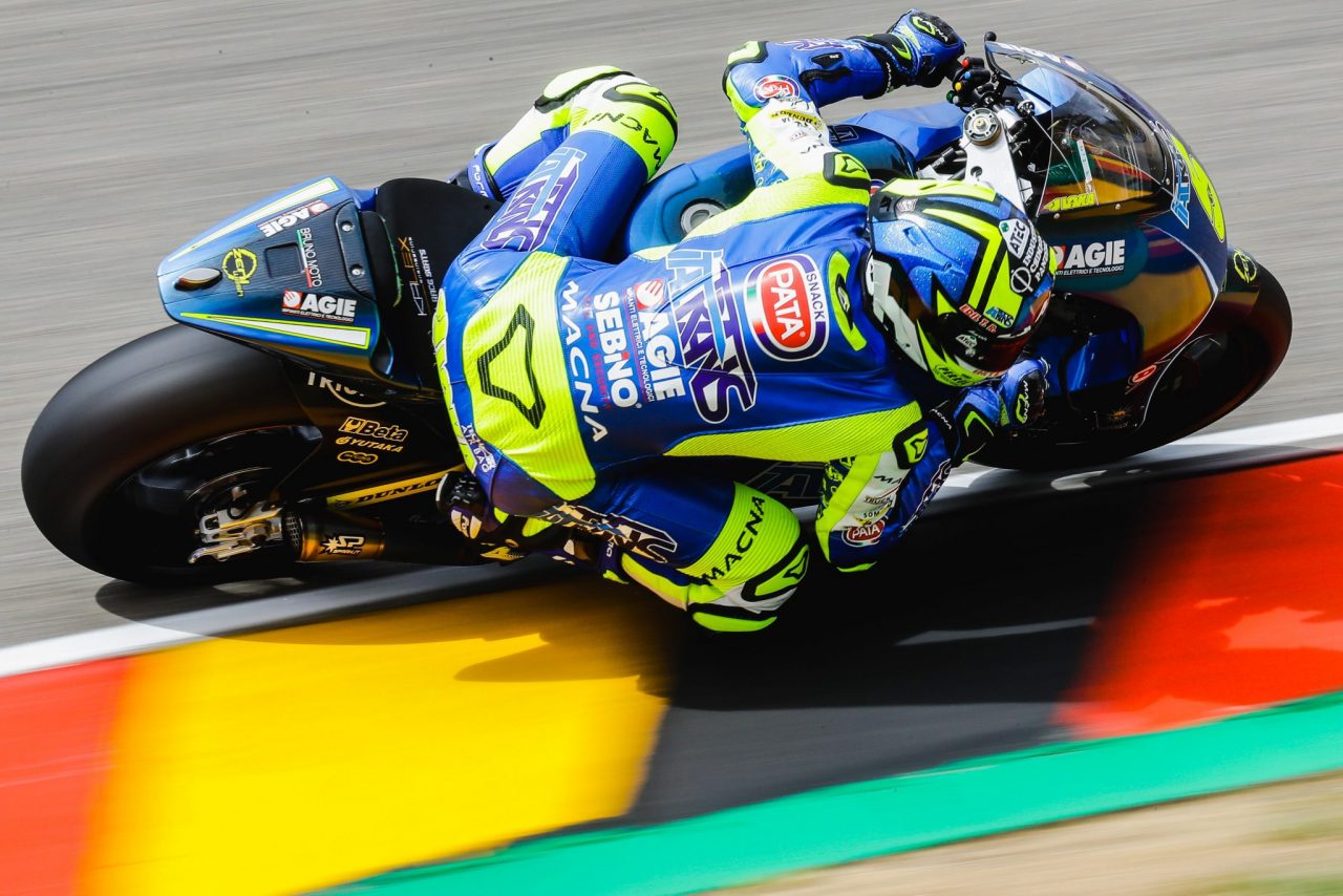 Germania in salita per Italtrans Loca in quinta fila, Bestia in fondo