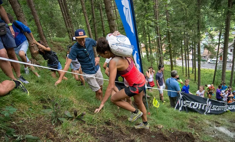 Magüt Race, non solo per uomini Cemento in spalla e tanta goliardia