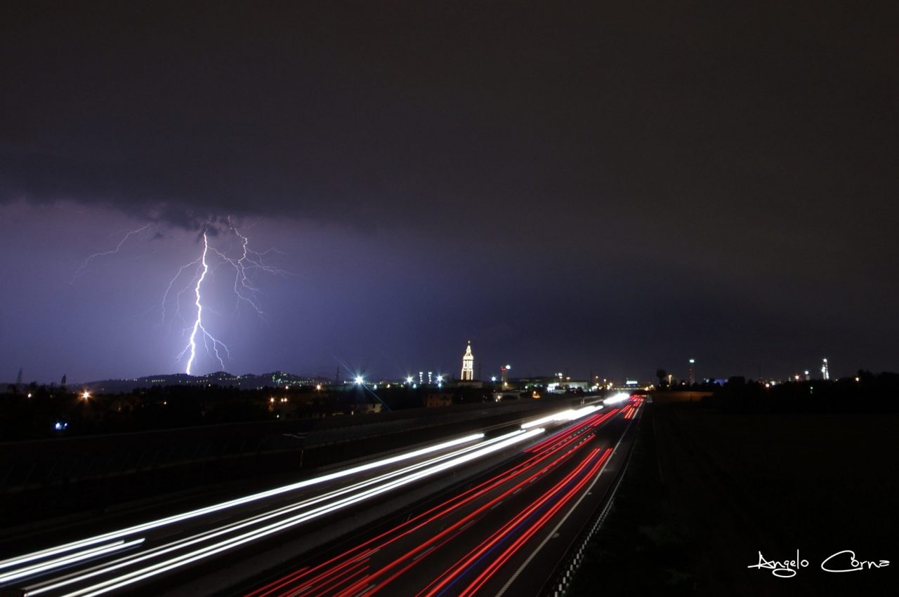 Come un lampo nella notte – Angelo Corna