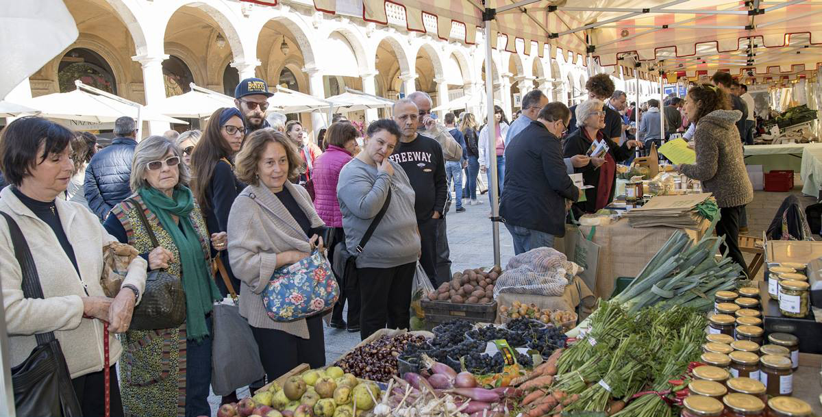 Con l’Agricultura si mangia bene Cento produttori sul Sentierone