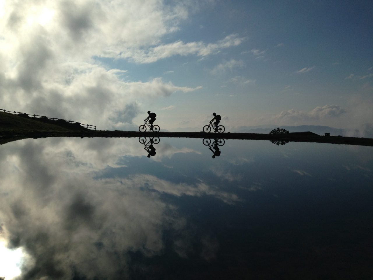 Il primo pellegrinaggio (in bicicletta) sulla nuova Alta via delle Grazie