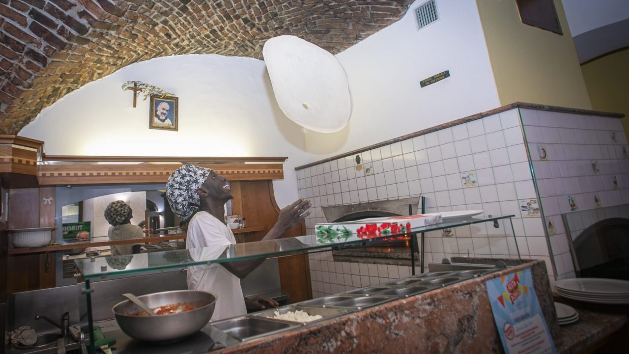 Una pizzeria verace, come il borgo Da Marechiaro la cucina è fantasia