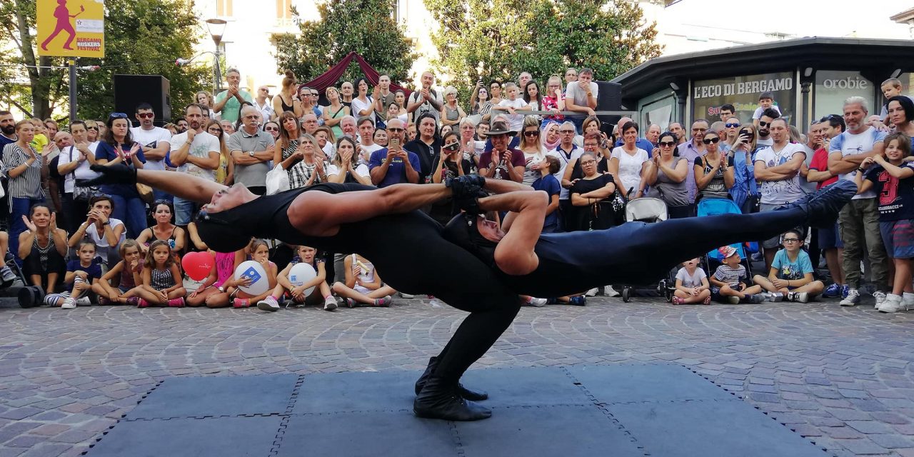 Un chilometro e mezzo di festa Borgo Palazzo dà il meglio di sè