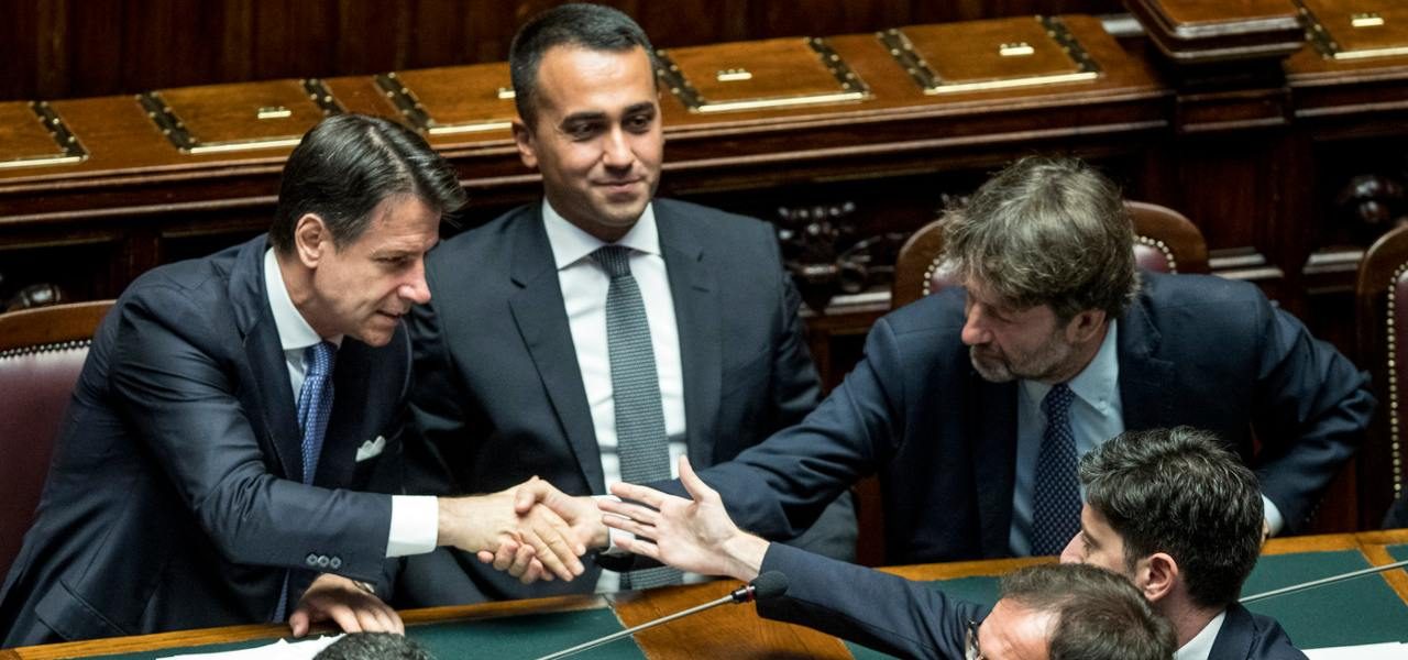 Il cafonometro del nuovo governo Chi pensa all’estate di Mattarella?