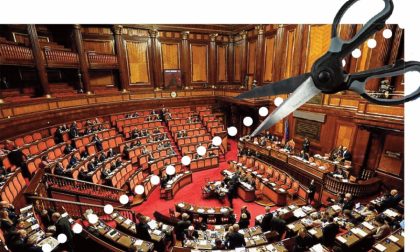 Il taglio di senatori e deputati ha il sapore di un suicidio di massa