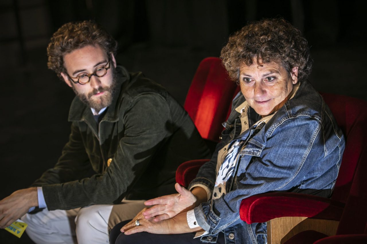 Alla fine, il teatro è un negozio Non vende cose, ma emozioni