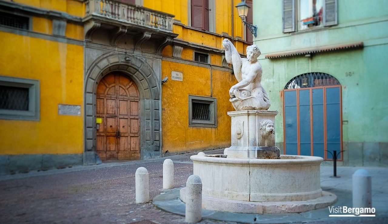 10 frasi in dialetto sul concorso per la nostra Fontana del Delfino