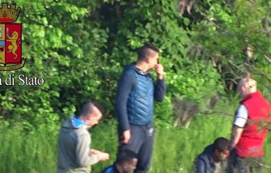 Rogoredo, il buco nero della droga che Milano vuole nascondere