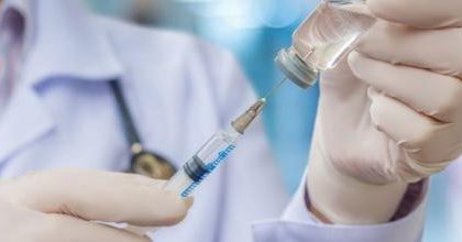Vaccini antinfluenzali, Gallera: «Acquistate 2,4 milioni di dosi, basta allarmismi!»
