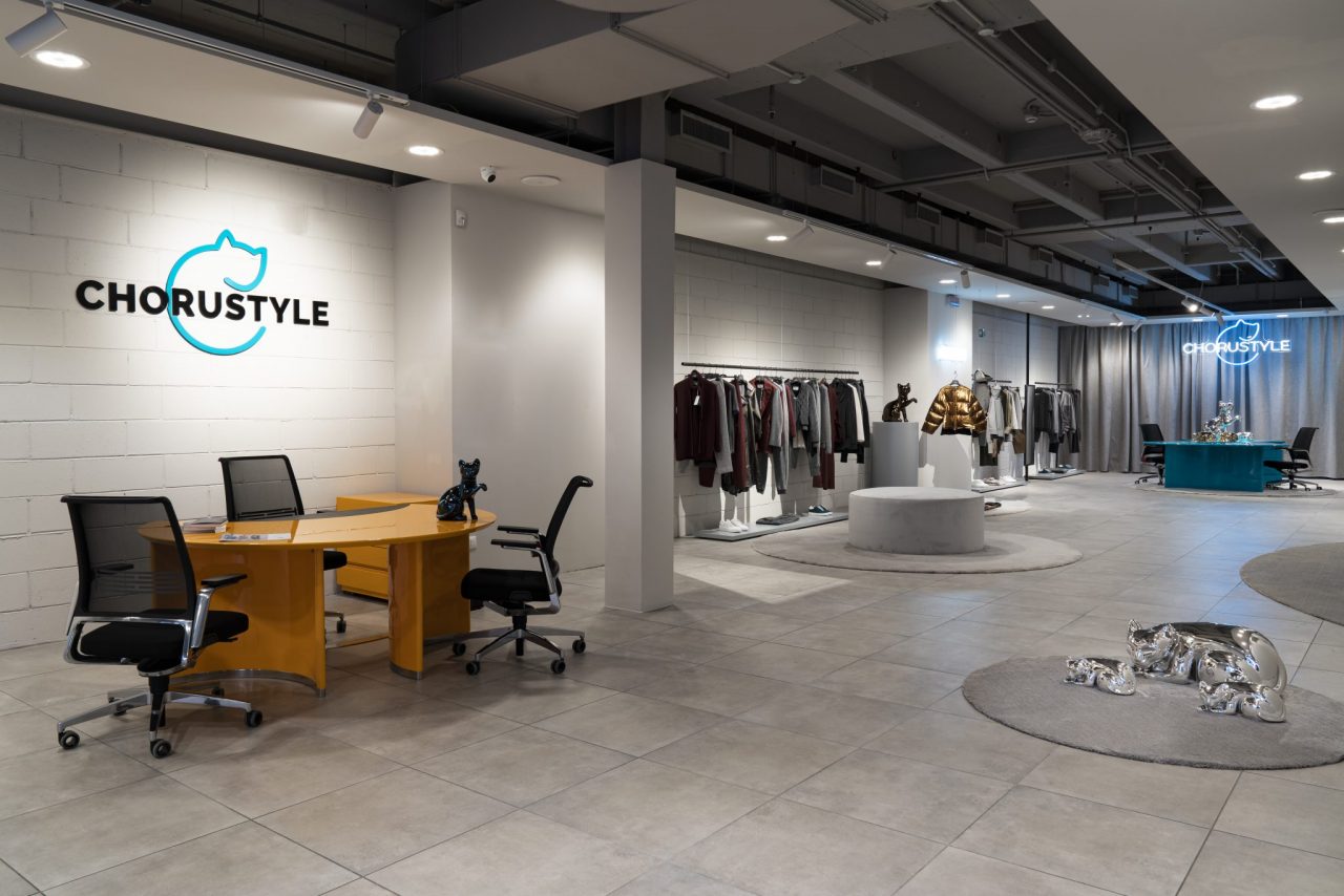 La nuova zampata di Chorustyle Monomarca in via XX Settembre