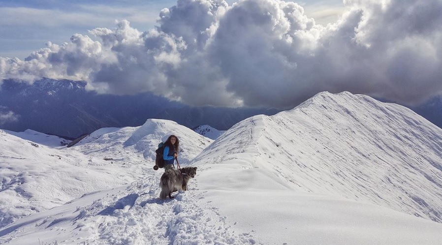 Giusto due fiocchi di neve sulla cima di Grem – Anita Pesenti