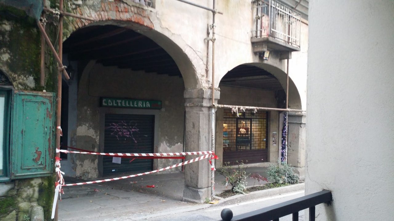 L’antico porticato cade a pezzi A Ponte serve intervenire subito