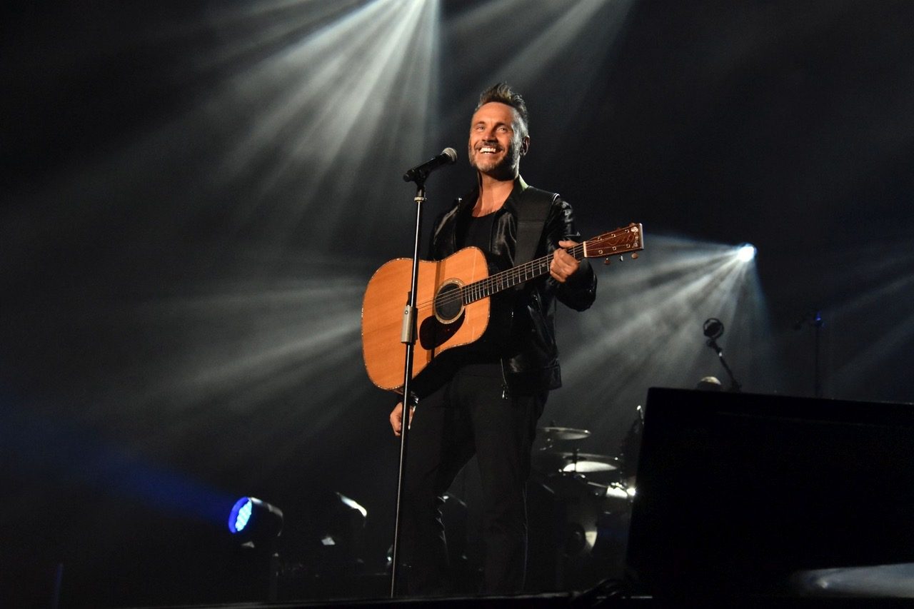 Quelle hit intramontabili di Nek e la nuova scommessa musicale