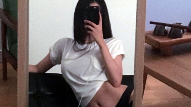 Invia selfie hot a un compagno Dodicenne lo pubblica sui social