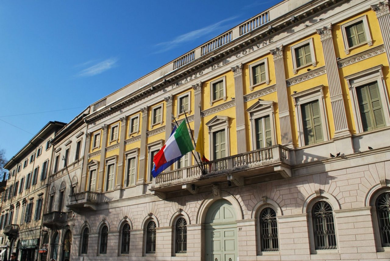 Il Comune mette le mani avanti e fa il punto sul verde: «Abbattuti 172 alberi, ma ripiantati 232»
