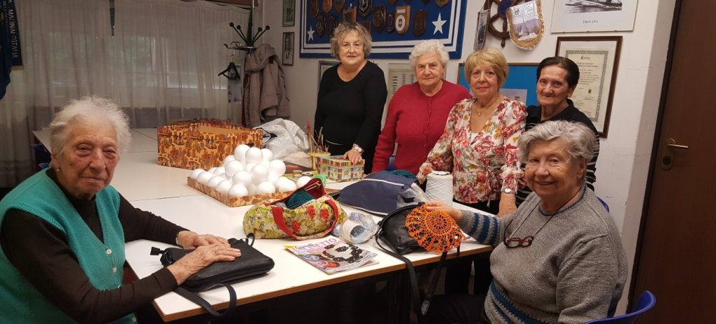Ancilla e le altre del centro anziani della Malpensata